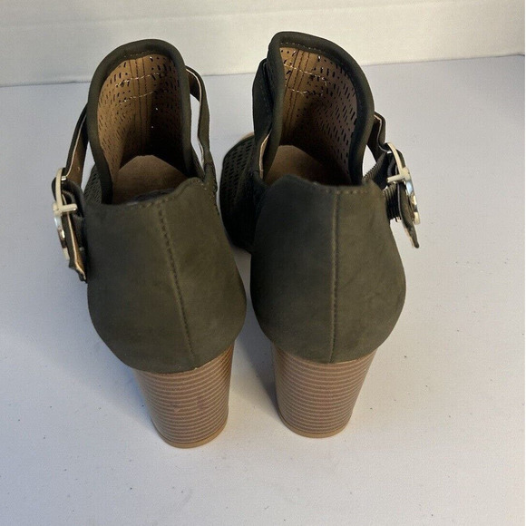 Giani Bernini Jaccee Memory-Foam Perforated Shooties Heeled SZ 7 Olive Green - Picture 6 of 10